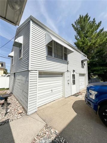 529 W 3RD Street, Maryville, MO 64468