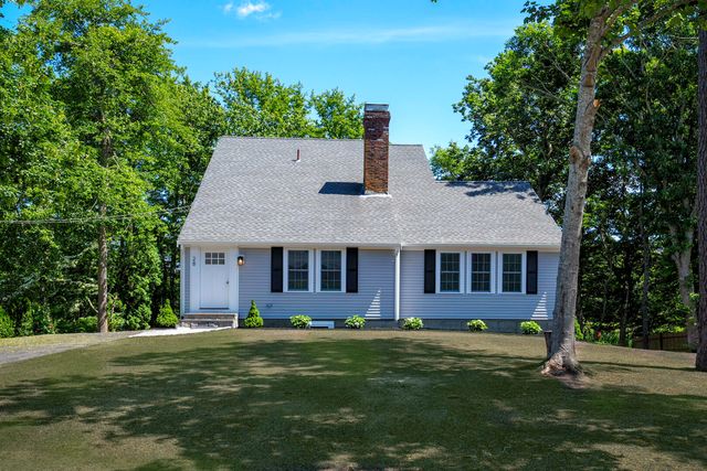 28 Seminole Drive, Yarmouth Port, MA 02675
