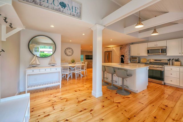28 Seminole Drive, Yarmouth Port, MA 02675
