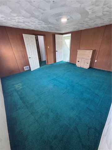 128 Connellsville St, Dunbar, PA 15431