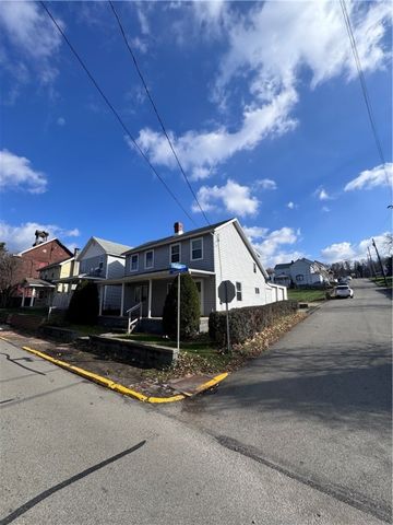 128 Connellsville St, Dunbar, PA 15431