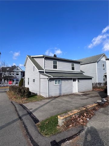 128 Connellsville St, Dunbar, PA 15431