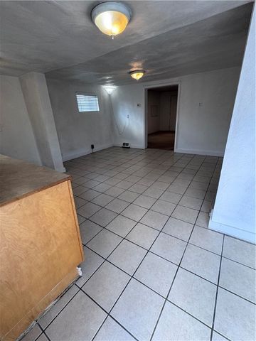 128 Connellsville St, Dunbar, PA 15431