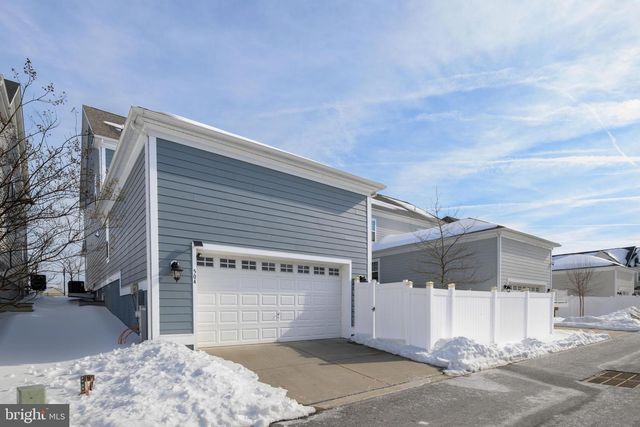 504 LADYWELL ST, Middle River, MD 21220