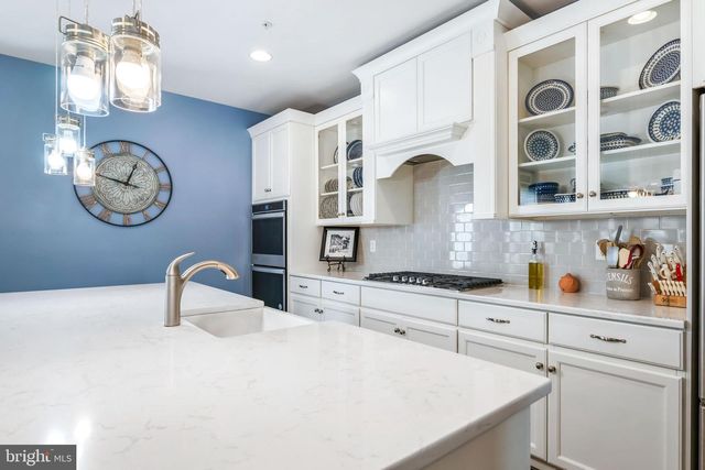 504 LADYWELL ST, Middle River, MD 21220