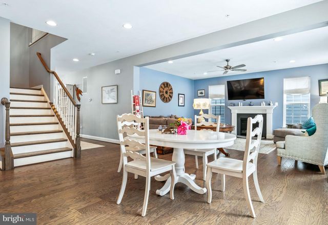 504 LADYWELL ST, Middle River, MD 21220