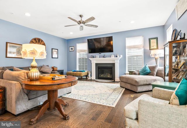 504 LADYWELL ST, Middle River, MD 21220