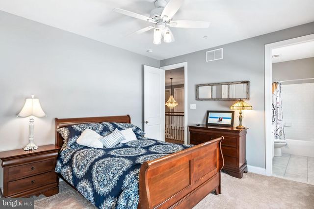 504 LADYWELL ST, Middle River, MD 21220