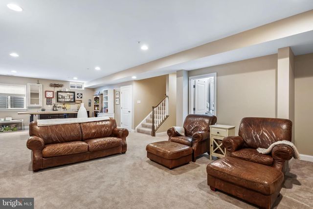 504 LADYWELL ST, Middle River, MD 21220