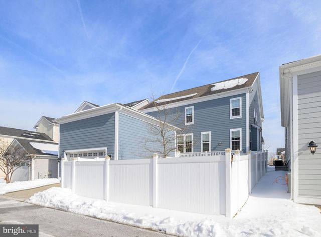 504 LADYWELL ST, Middle River, MD 21220