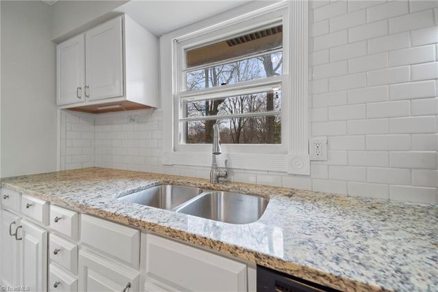 2801 Wynnewood Drive, Greensboro, NC 27408