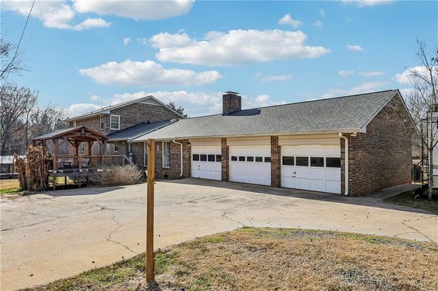 548 Greene Settlement Road, Gray, GA 31032