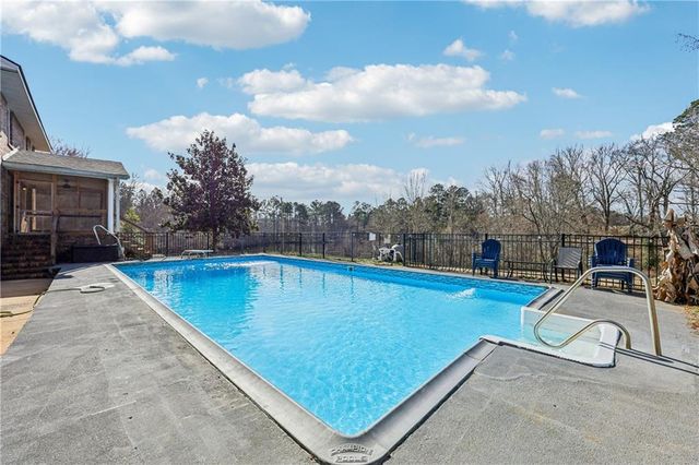 548 Greene Settlement Road, Gray, GA 31032