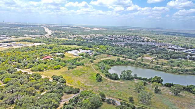1249 SLEEPY HOLLOW LN, New Braunfels, TX 78130