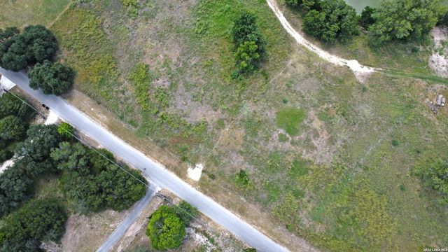 1249 SLEEPY HOLLOW LN, New Braunfels, TX 78130
