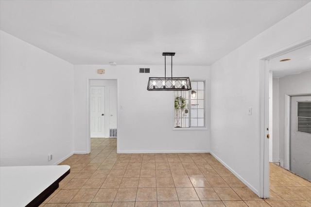4437 Stockbridge Ave, Sacramento, CA 95842