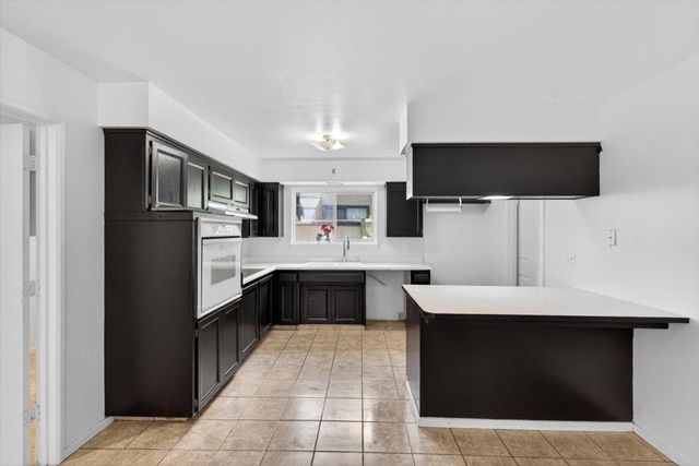 4437 Stockbridge Ave, Sacramento, CA 95842