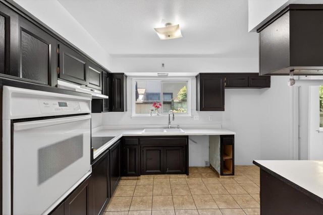 4437 Stockbridge Ave, Sacramento, CA 95842