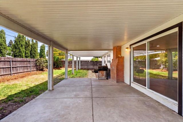 4437 Stockbridge Ave, Sacramento, CA 95842