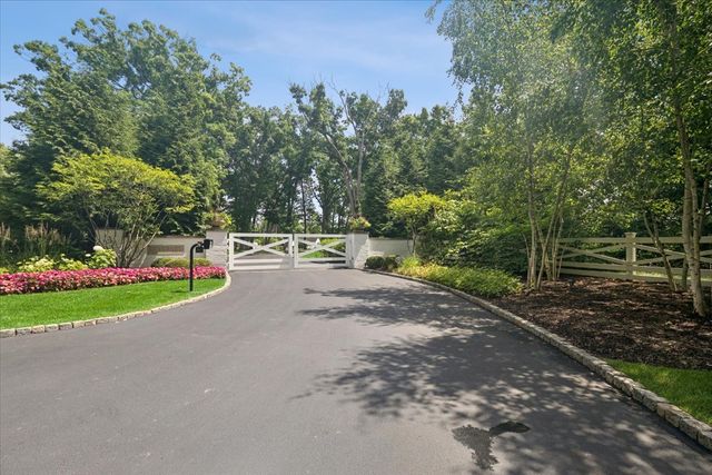 25185 Shagbark Road, Mettawa, IL 60045