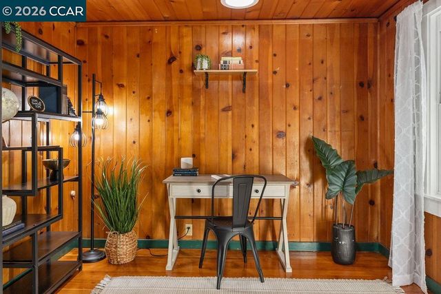 7308 Altura Pl, Oakland, CA 94605