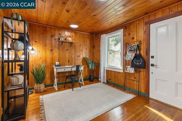 7308 Altura Pl, Oakland, CA 94605