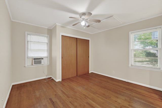 708 Morningside Dr, Fayetteville, TN 37334