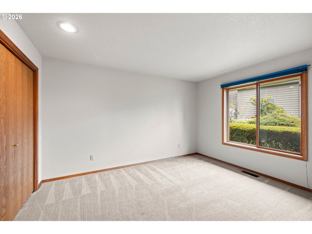 15565 Sw ROSHAK Rd, Portland, OR 97224