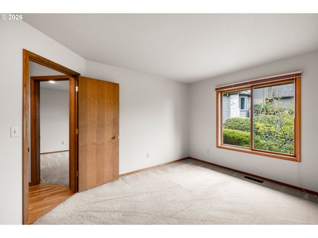 15565 Sw ROSHAK Rd, Portland, OR 97224