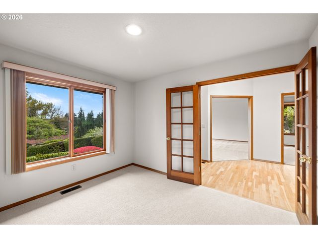 15565 Sw ROSHAK Rd, Portland, OR 97224