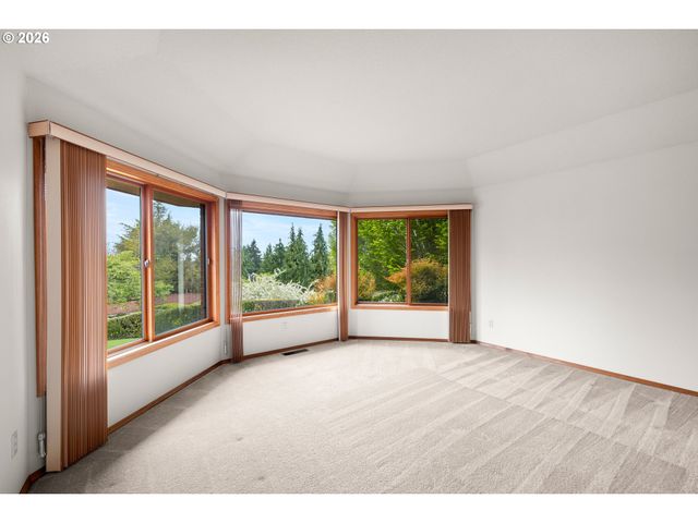 15565 Sw ROSHAK Rd, Portland, OR 97224
