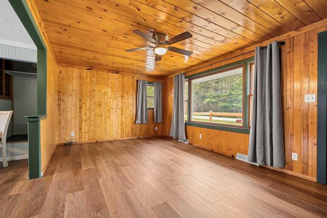 W12695 COUNTY ROAD W, Crivitz, WI 54114