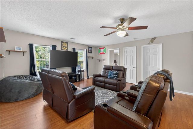 102 Vinca Drive, Goose Creek, SC 29445