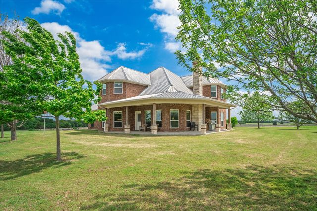 1906 Farm Road 1506, Paris, TX 75460