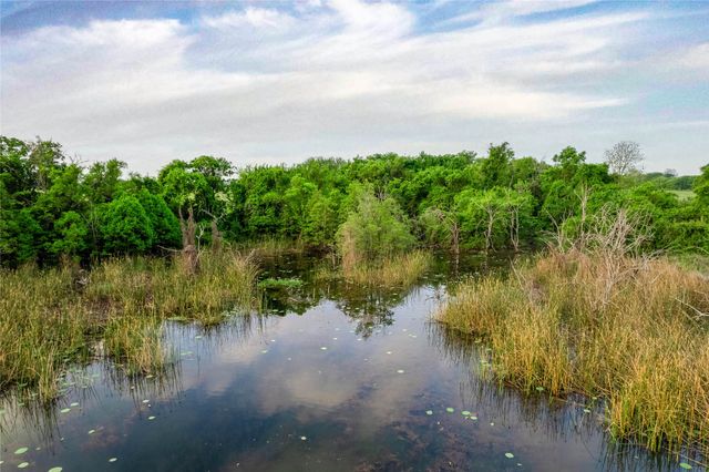 1906 Farm Road 1506, Paris, TX 75460