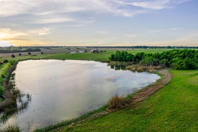 1906 Farm Road 1506, Paris, TX 75460
