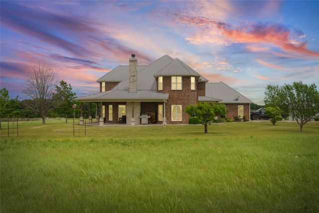 1906 Farm Road 1506, Paris, TX 75460