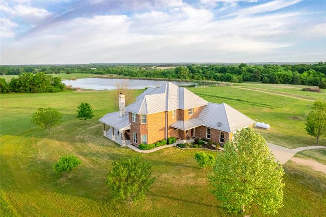 1906 Farm Road 1506, Paris, TX 75460