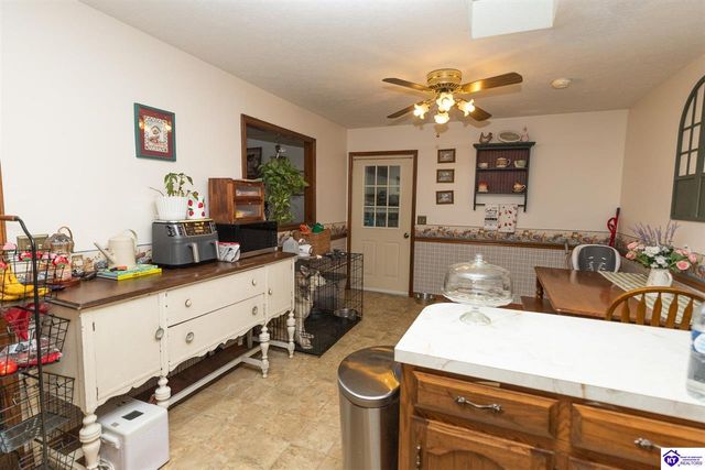 824 Ford Highway, Elizabethtown, KY 42701