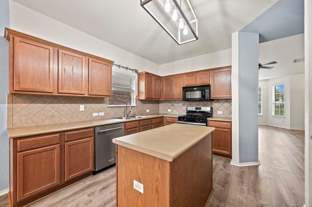 606 Boca Chica DR, Cedar Park, TX 78613