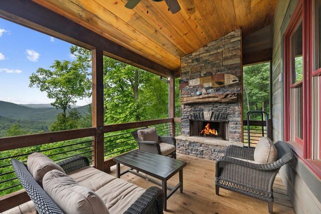 370 High Ridge Road, Epworth, GA 30541