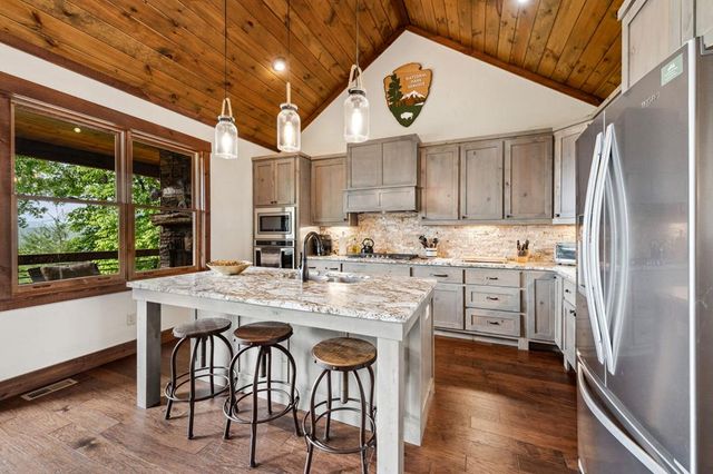 370 High Ridge Road, Epworth, GA 30541