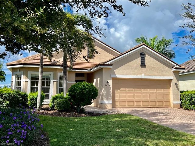 2430 Verdmont CT, Cape Coral, FL 33991