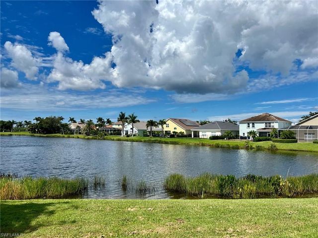 2430 Verdmont CT, Cape Coral, FL 33991