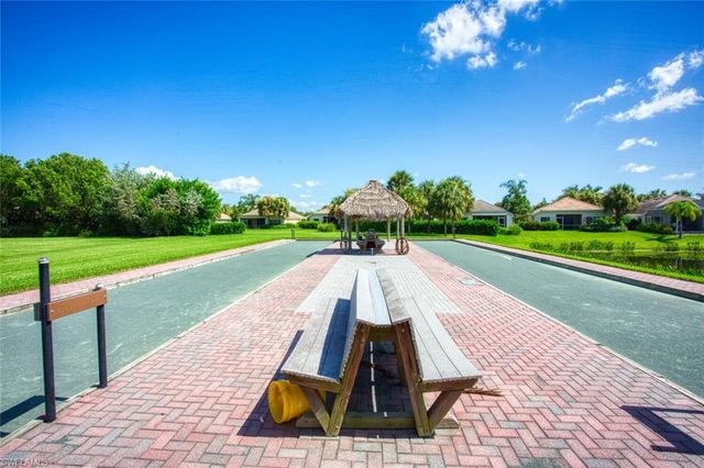 2430 Verdmont CT, Cape Coral, FL 33991