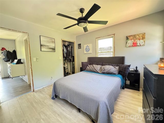 704 Morningside Drive, Mount Holly, NC 28120