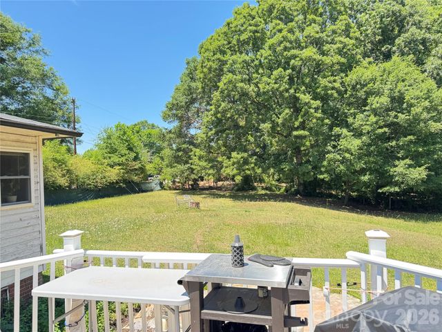 704 Morningside Drive, Mount Holly, NC 28120