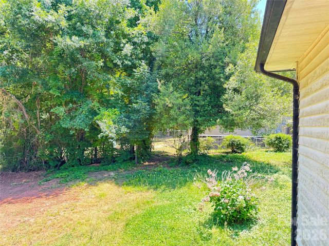 704 Morningside Drive, Mount Holly, NC 28120