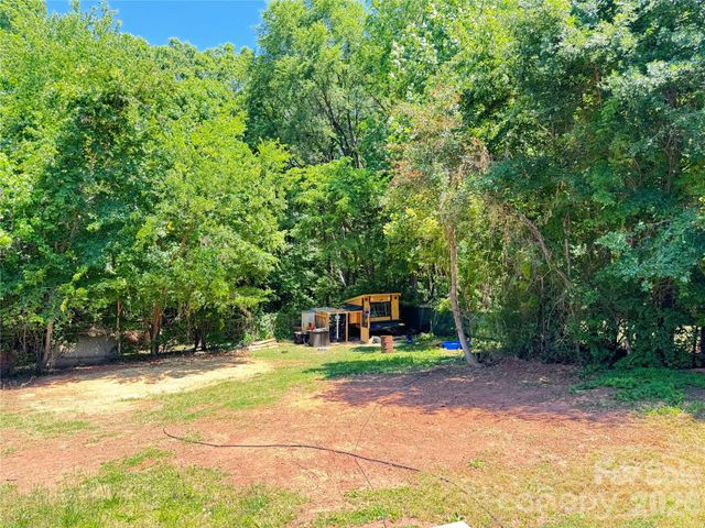 704 Morningside Drive, Mount Holly, NC 28120