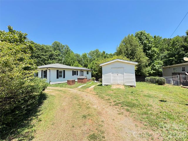 704 Morningside Drive, Mount Holly, NC 28120